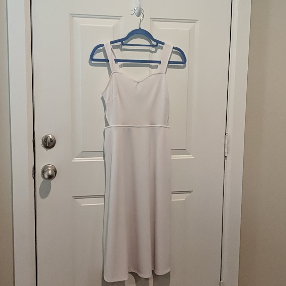 White midi dress with pockets